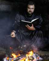 Сергей Кобзарь, черный маг и колдун. Ритуалы любовной магии от сильного мага фото к объявлению