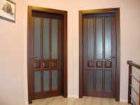 Двери  деревянные  по выгодной цене фото к объявлению